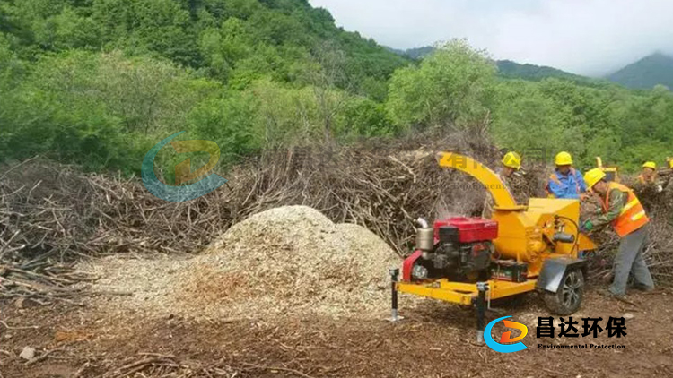 甘肃林业山区园林绿化养护中心树枝粉碎机客户现场