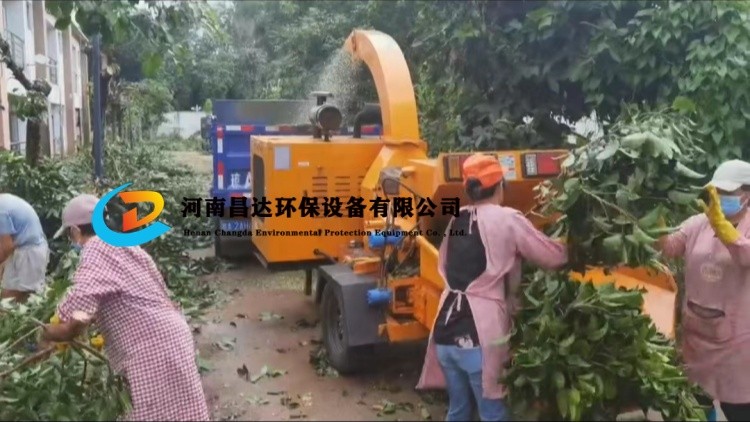 河南昌达HC-6145智能进料树枝粉碎机浙江杭州客户现场